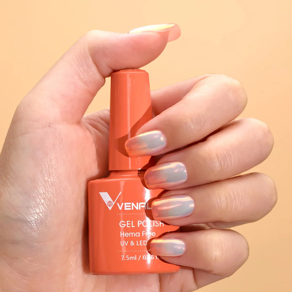Esmalte de uñas en gel VENALISA VIP4 (7,5 ml): fórmula sin HEMA, acabado semipermanente, textura superior y larga duración; incluye capa superior (top coat) templada.