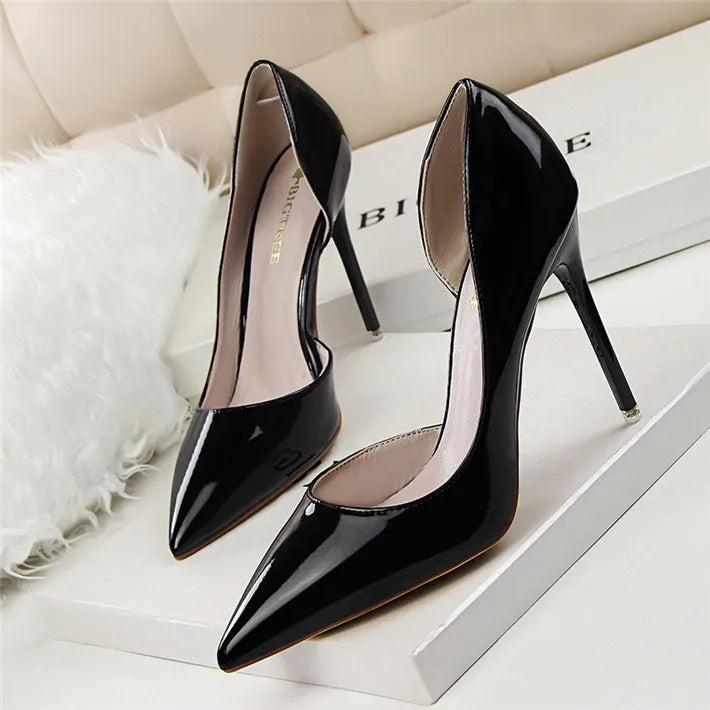 Zapatos BIGTREE para mujer: stilettos de moda en charol con punta afilada y tacón alto; ideales para el trabajo o fiestas, con diseño sexy de aberturas laterales.