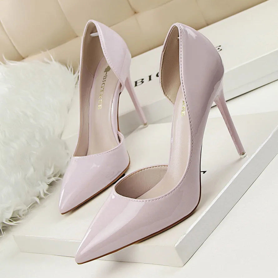 Zapatos BIGTREE para mujer: stilettos de moda en charol con punta afilada y tacón alto; ideales para el trabajo o fiestas, con diseño sexy de aberturas laterales.
