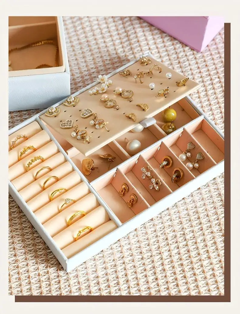 1 caja para guardar joyas (collares y pendientes); opción ideal para regalo.