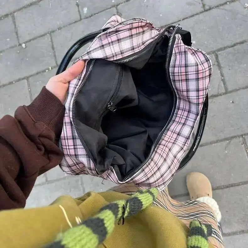 Bolso de hombro rosa a cuadros estilo Y2K; bolso de mano de gran capacidad estilo Harajuku; maletín de lona moderno y original tipo tote punk.