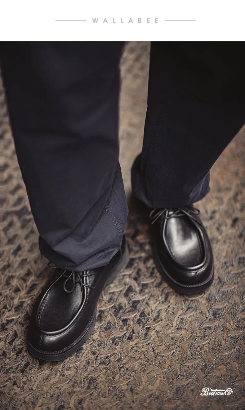 Zapatos Derby negros de estilo vintage para hombre de la marca Maden; modelo de piel con cordones, puntera redonda y diseño británico, ideales para la oficina o entornos profesionales.