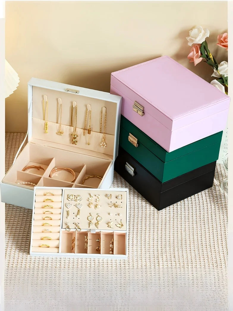 1 caja para guardar joyas (collares y pendientes); opción ideal para regalo.