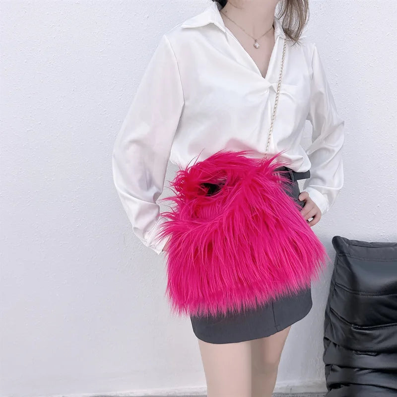 Nuevo bolso de hombro de piel sintética, estilo Y2K y moda coreana, bolso de mano de felpa suave y cálido, estilo tote peludo para invierno