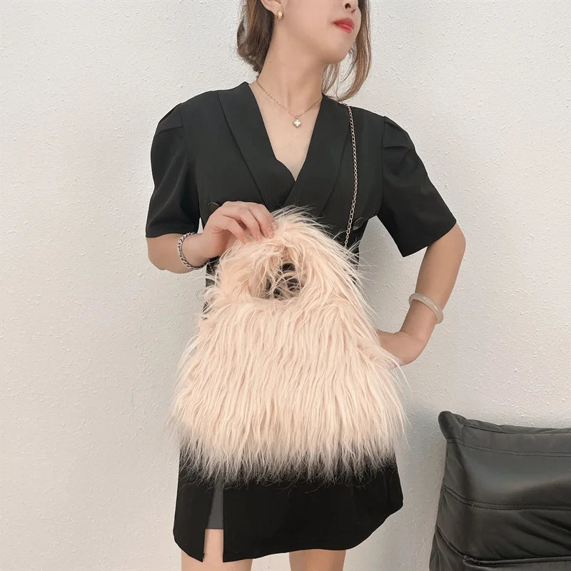 Nuevo bolso de hombro de piel sintética, estilo Y2K y moda coreana, bolso de mano de felpa suave y cálido, estilo tote peludo para invierno