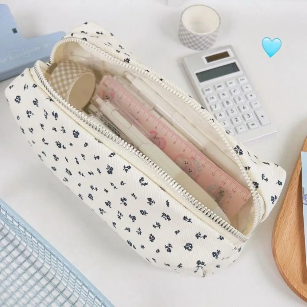 Estuche para lápices de gran capacidad con diseño floral fresco; bolsa multifuncional para guardar artículos de papelería y material escolar.