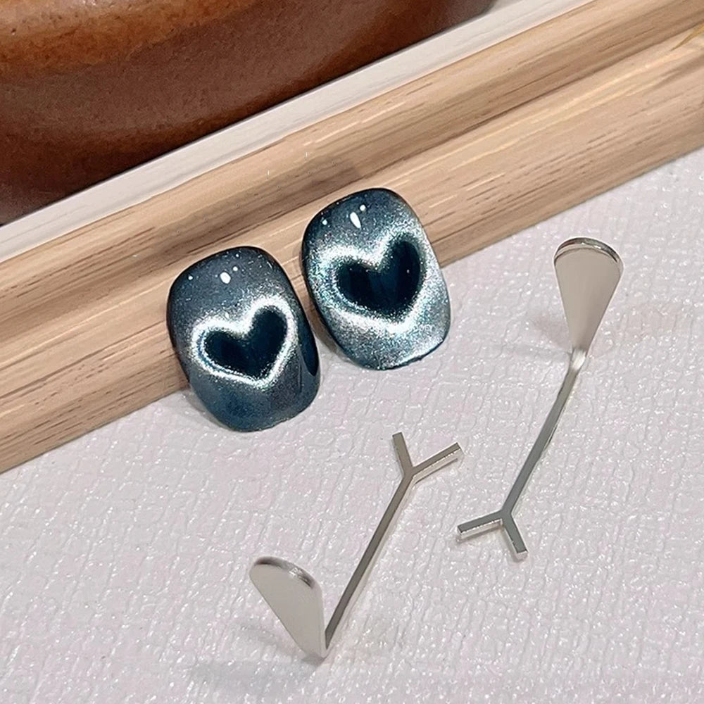 Juego de 2 o 3 imanes para uñas con efecto ojo de gato y forma de corazón (incluye varita magnética en forma de Y y cilíndrica) para crear diseños de manicura estilo francés y corazones con efecto ojo de gato.