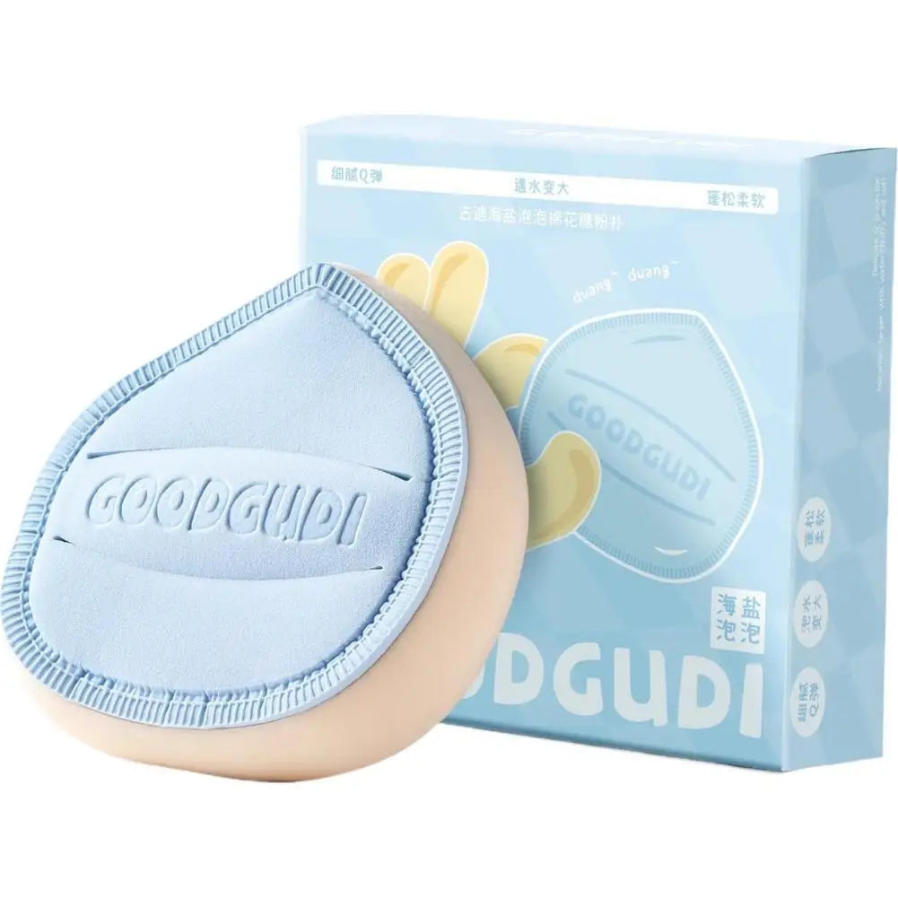 Esponja de maquillaje para base líquida; herramienta versátil para aplicación en seco y húmedo.