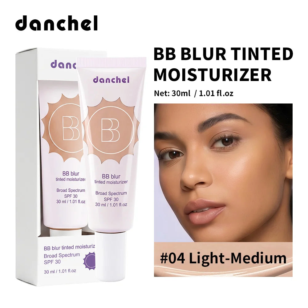 Crema hidratante con color, cobertura media, tono uniforme, protección solar ligera y maquillaje facial.