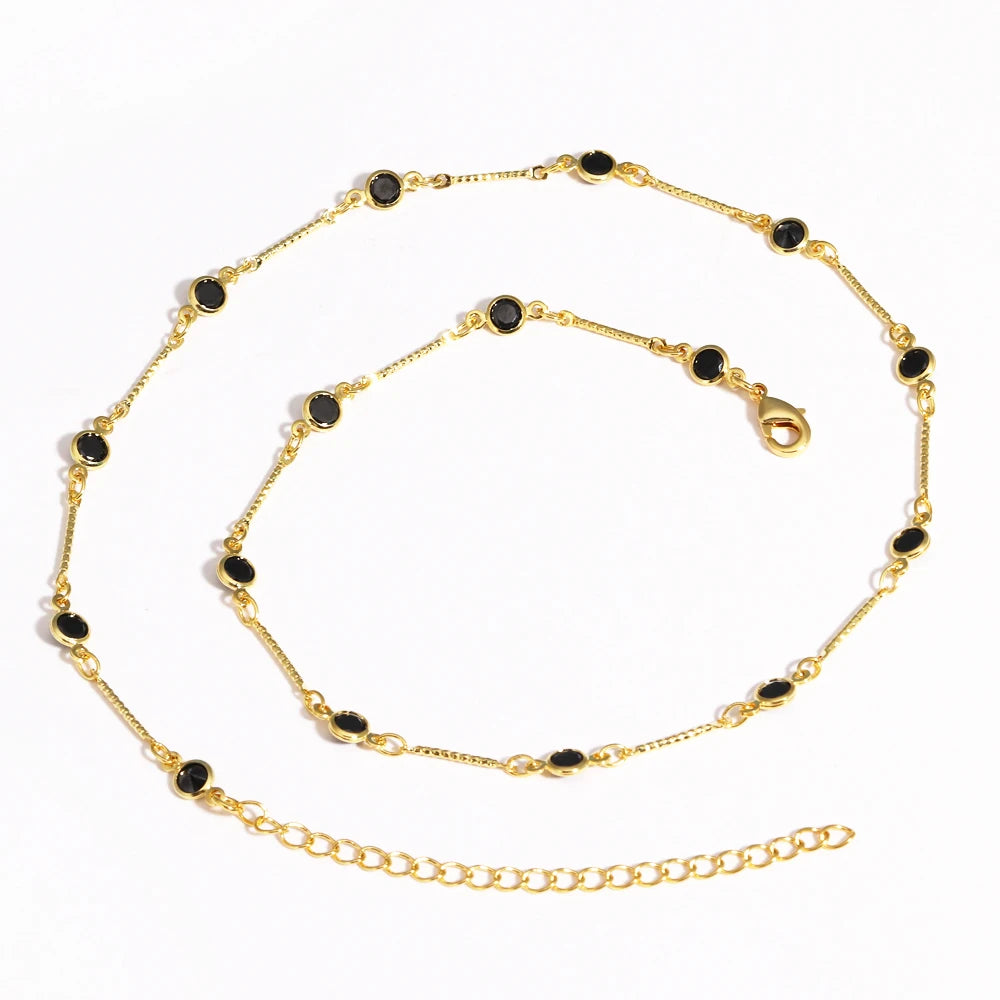 Gargantilla estilo hip hop para mujer: cadena tipo tenis con circonitas cúbicas multicolor (efecto arcoíris), acabado en tono dorado y alta calidad.