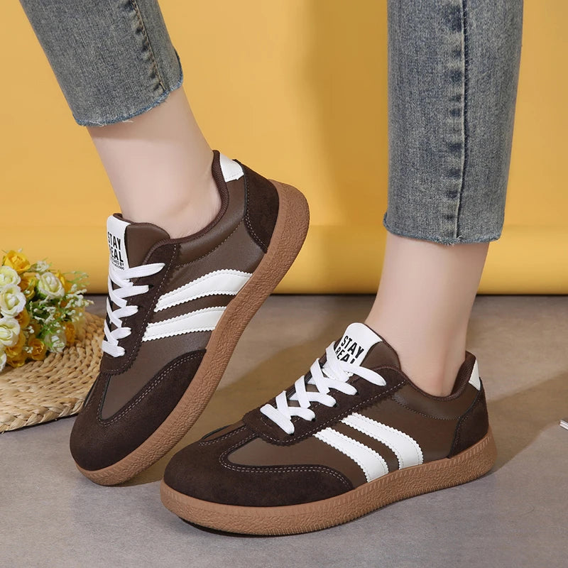 Zapatillas deportivas y casuales para mujer, planas y con cordones; un modelo nuevo, cómodo, elegante y de gran éxito en ventas, ideal para primavera y otoño.
