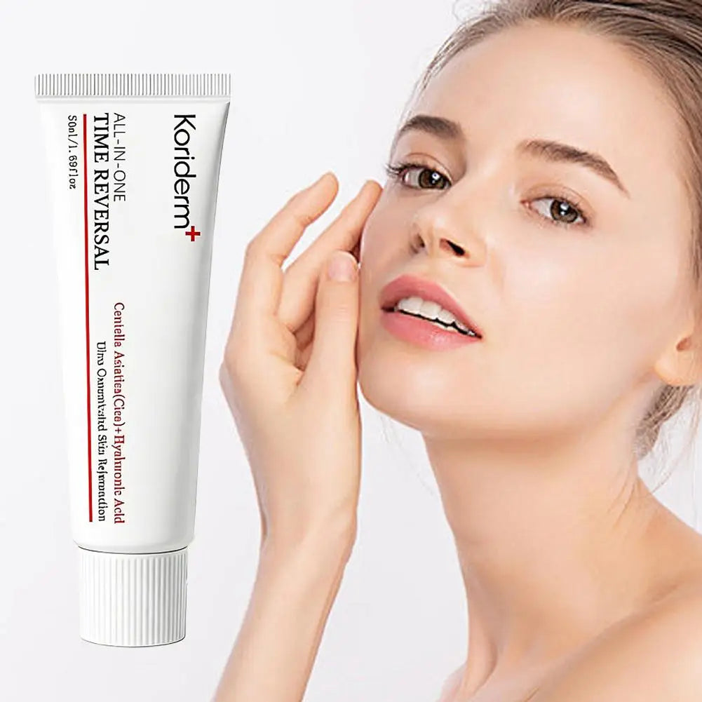 Crema hidratante facial integral Koriderm (50 ml): crema calmante y profundamente hidratante con centella asiática y ácido hialurónico.