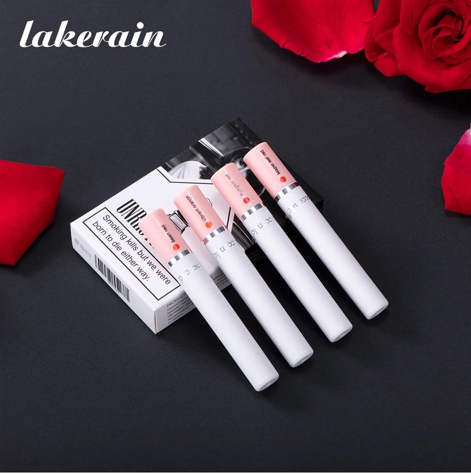 Set de maquillaje de labios de 4 colores: labiales, tintas y brillos labiales; fórmula mate, resistente al agua y de larga duración.