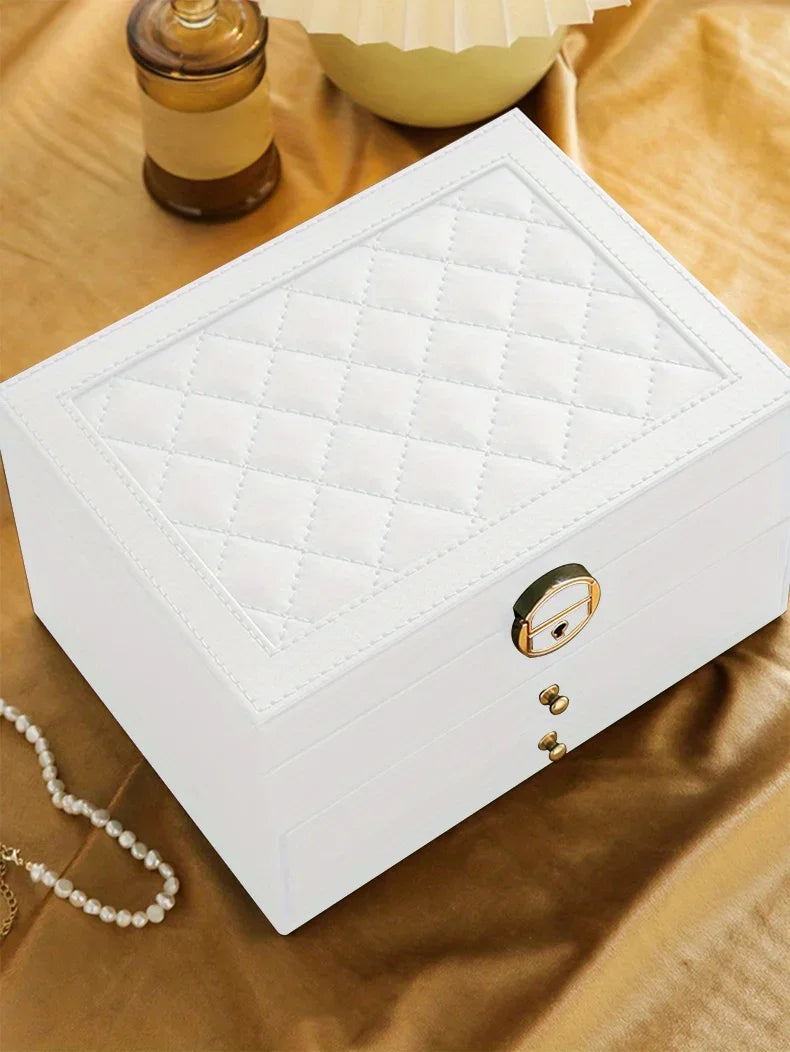 1 caja para guardar joyas (collares y pendientes); opción ideal para regalo.