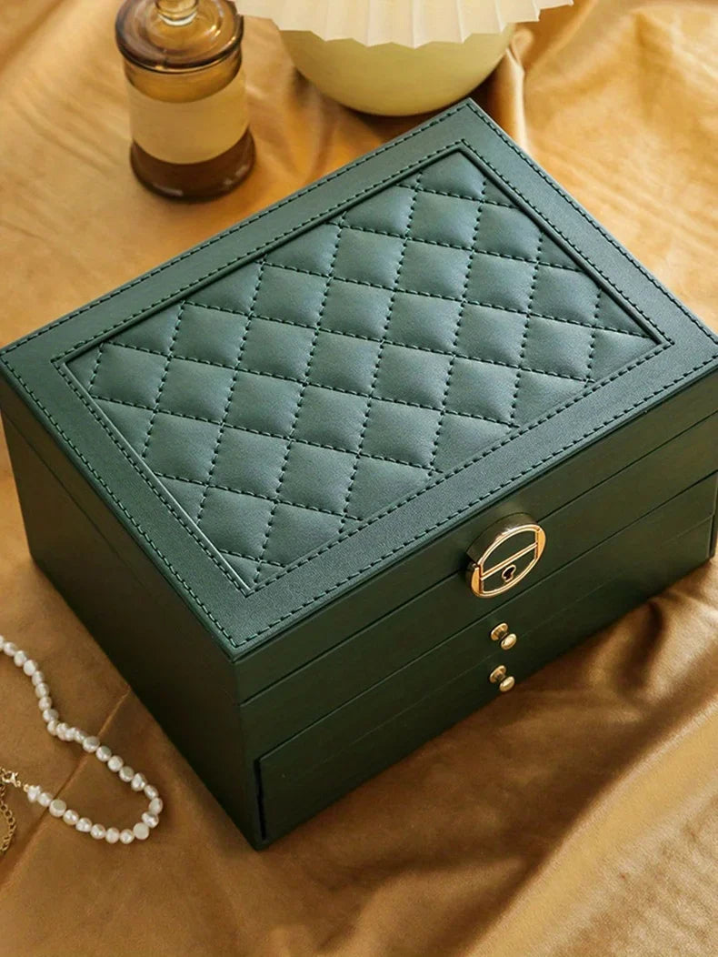 1 caja para guardar joyas (collares y pendientes); opción ideal para regalo.