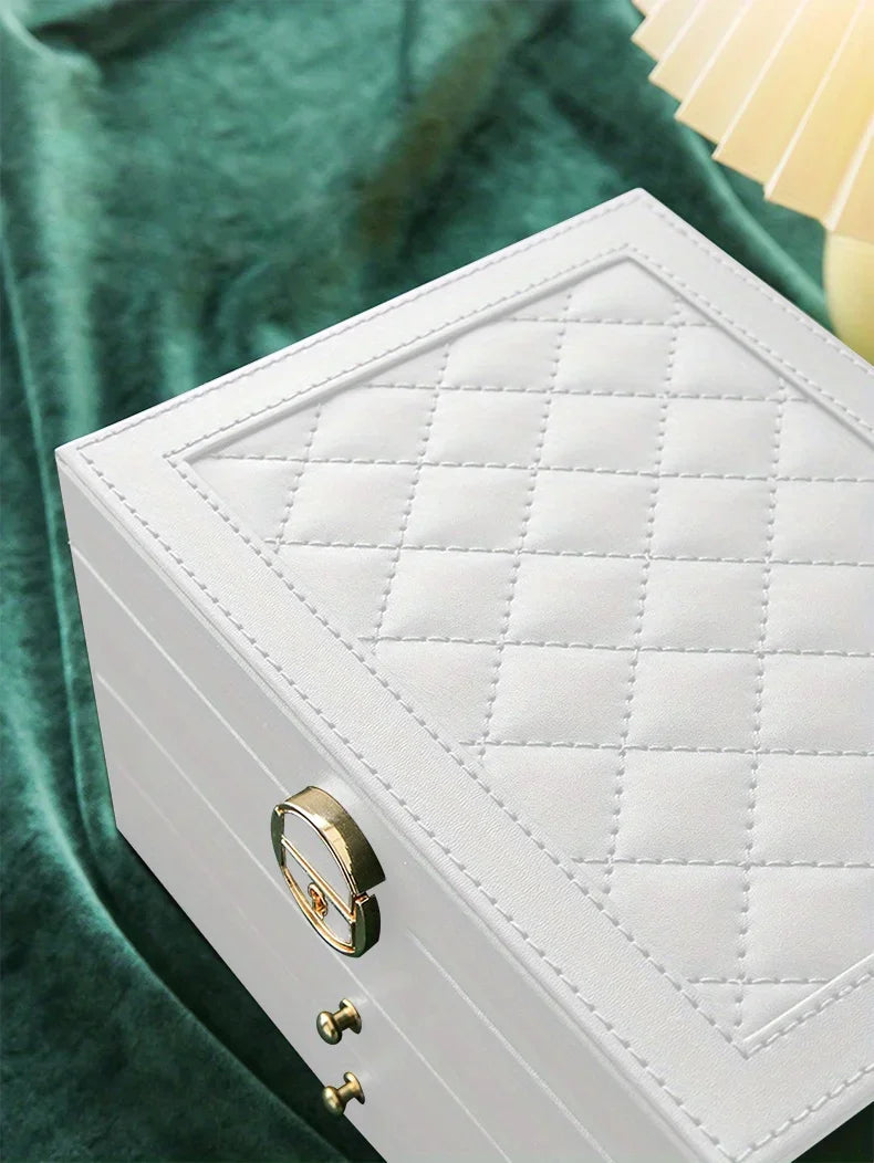 1 caja para guardar joyas (collares y pendientes); opción ideal para regalo.