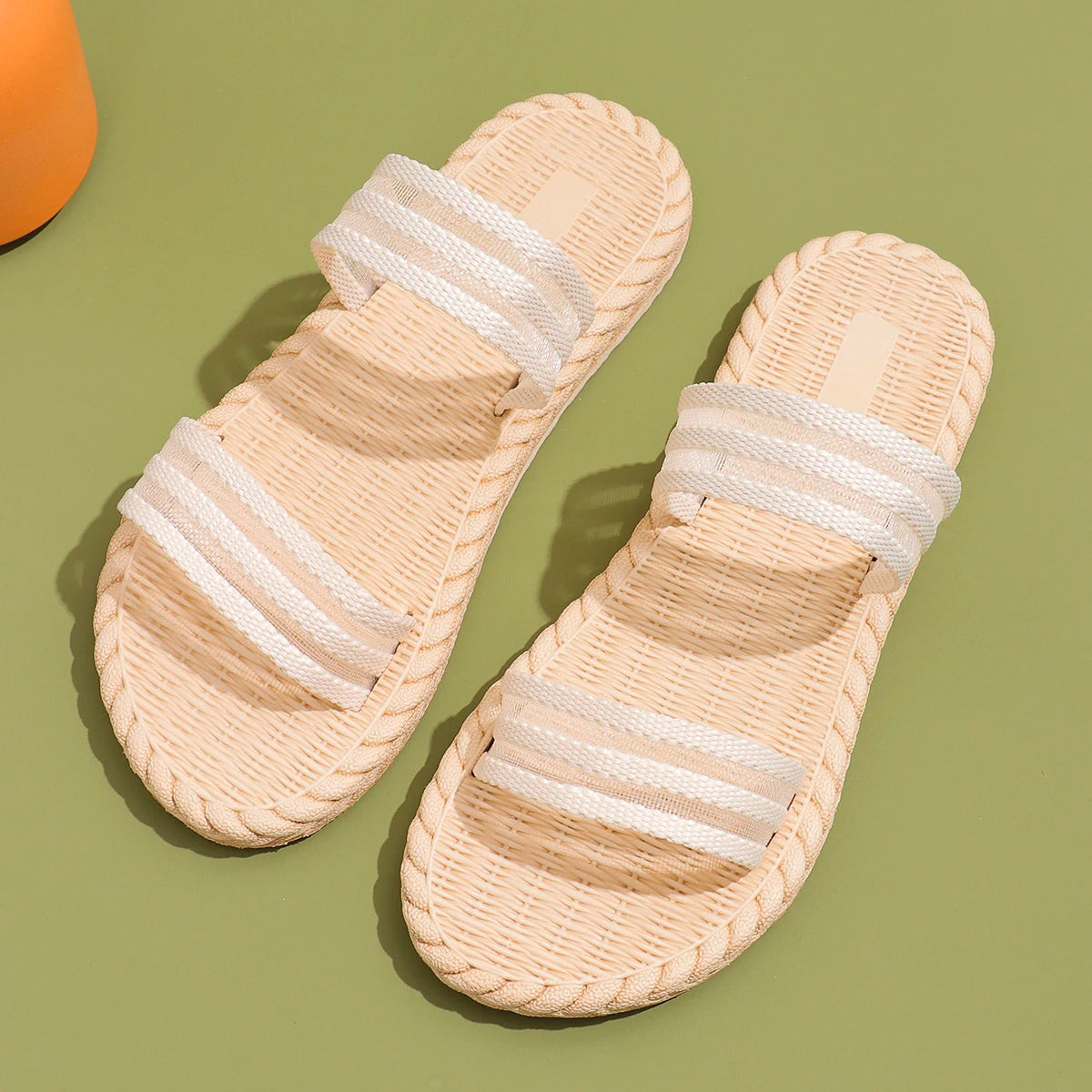 Sandalias de moda para mujer: antideslizantes, cómodas, ligeras y con tacón medio y suela doblemente suave.