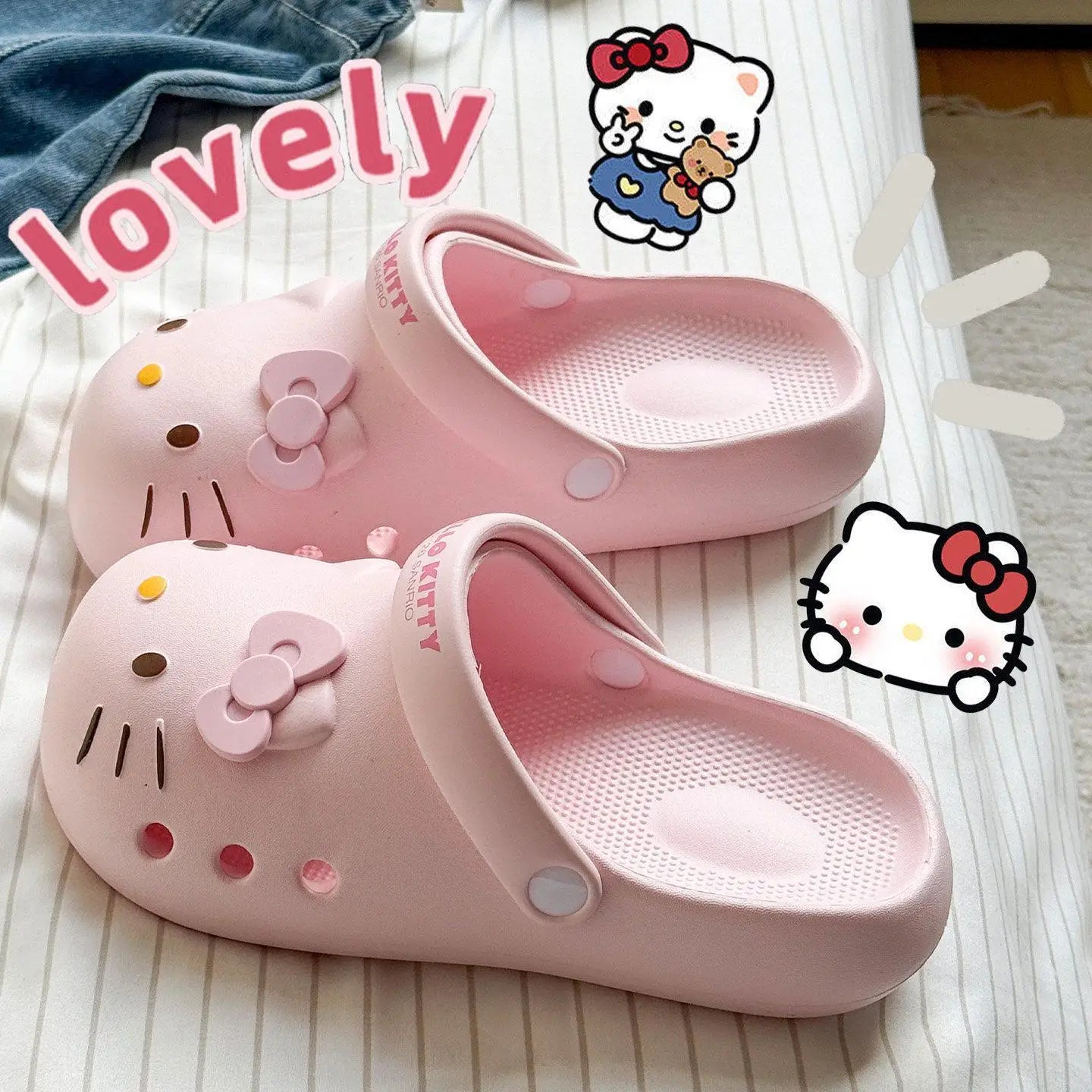 Zapatillas de plataforma antideslizantes y transpirables Hello Kitty para mujer: diseño ligero, cerrado y calado; calzado multifuncional para playa y casa.