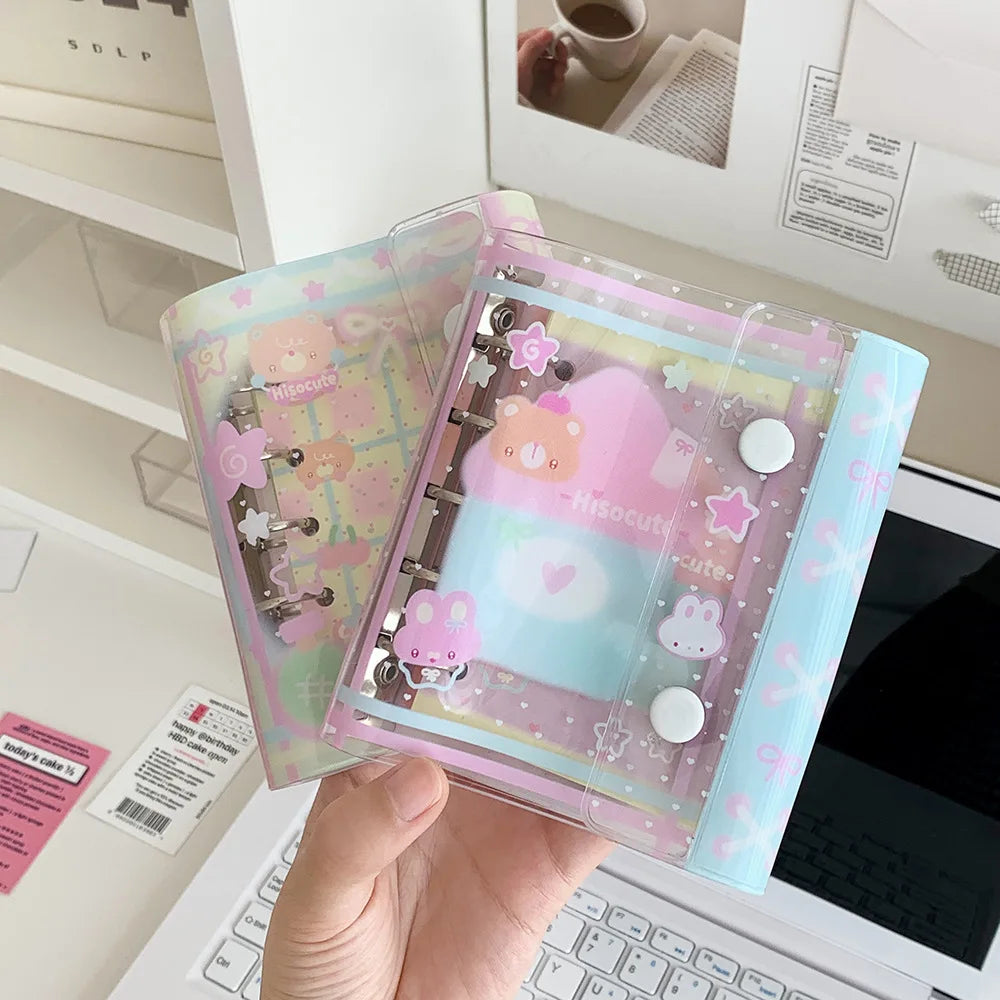 Cuaderno de hojas sueltas M5 con diseño de osito estilo dibujos animados; cuaderno transparente estilo kawaii para estudiantes, artículos de papelería, diario para chicas y libreta de tareas.