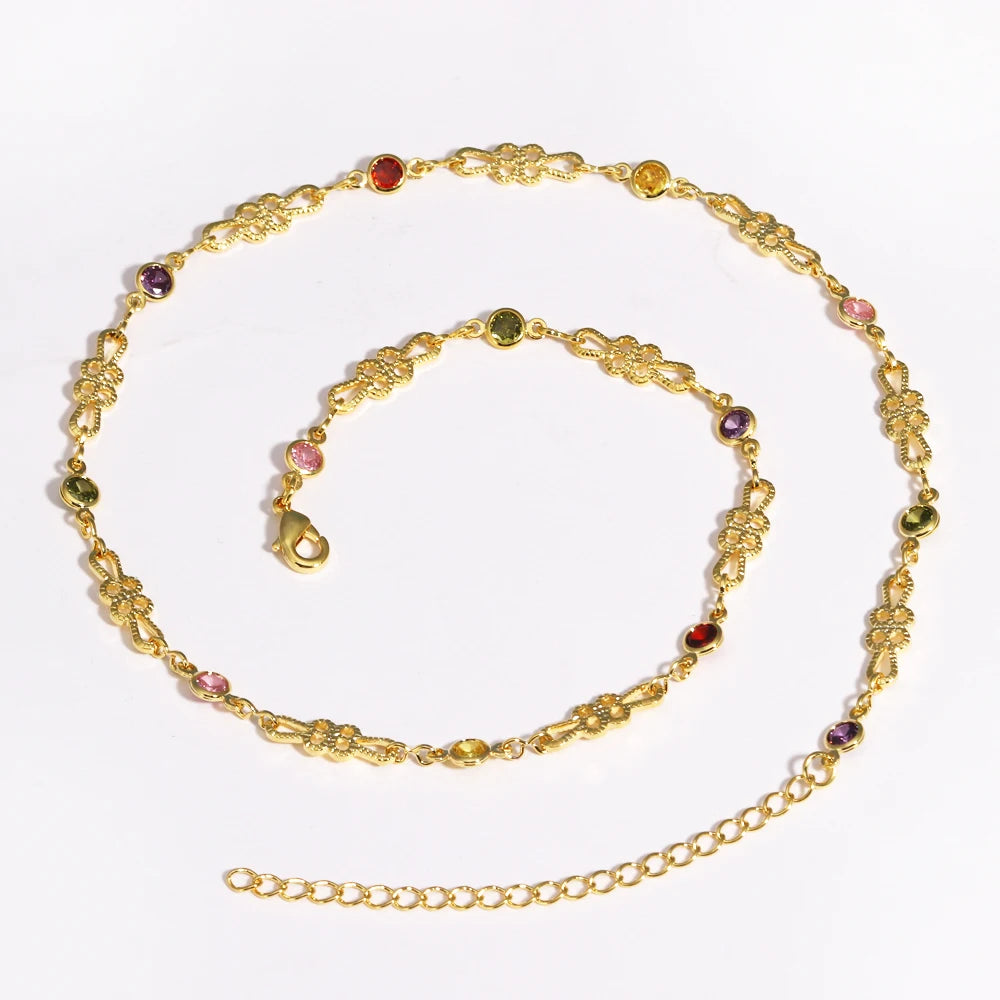 Gargantilla estilo hip hop para mujer: cadena tipo tenis con circonitas cúbicas multicolor (efecto arcoíris), acabado en tono dorado y alta calidad.