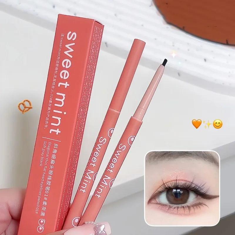 Lápiz delineador de ojos (tonos marrón rojizo y marrón negruzco), resistente al agua, de larga duración y acabado mate; barra multifunción para sombra de ojos, contorno y maquillaje de efecto "ojos sonrientes" (lying silkworm); fácil aplicación.