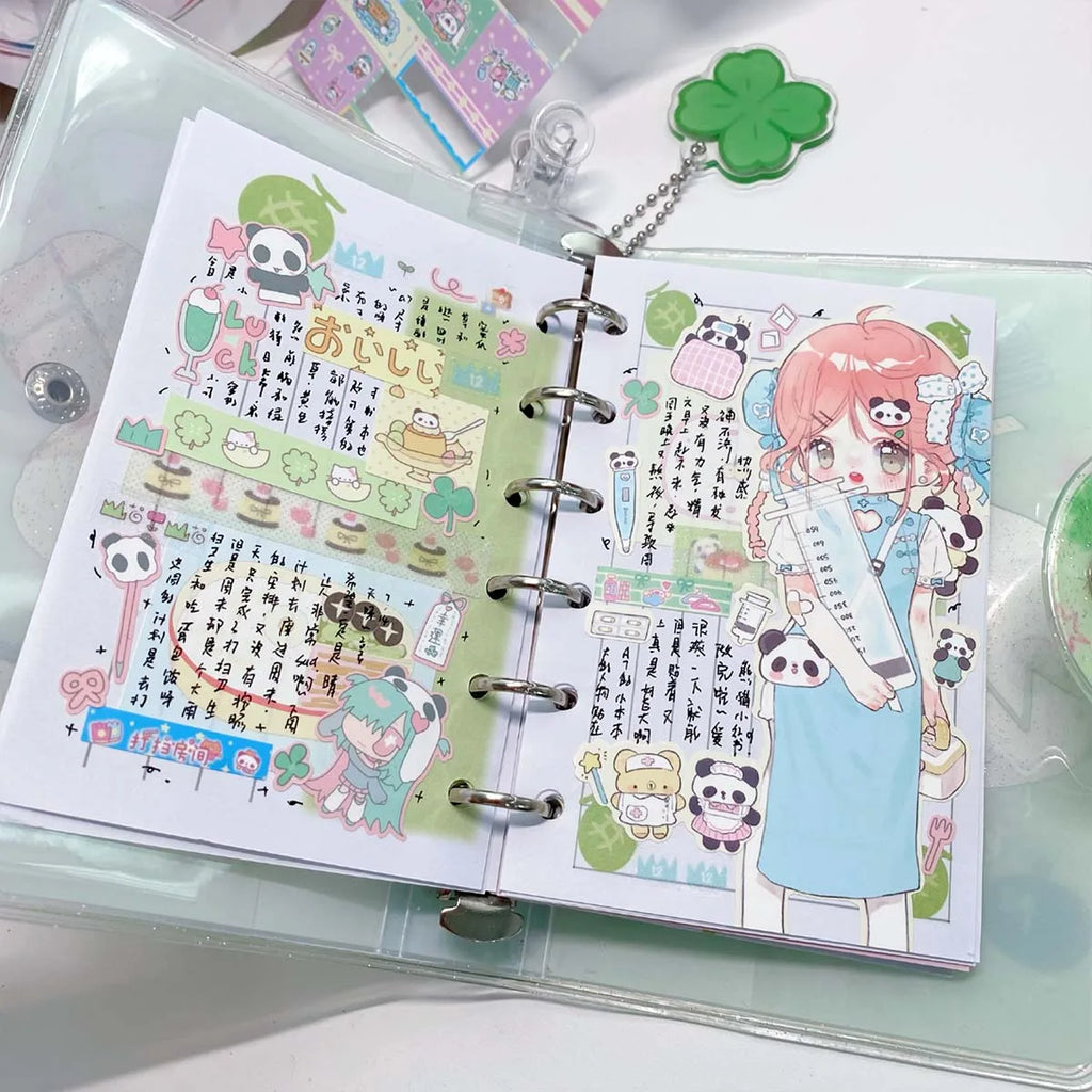 Carpeta WAKAWAKA tamaño A7 con diseño de trébol de cuatro hojas y chica; cuaderno de hojas intercambiables con cubierta de PVC brillante, incluye bolsillo para almacenamiento de pegatinas; portátil.